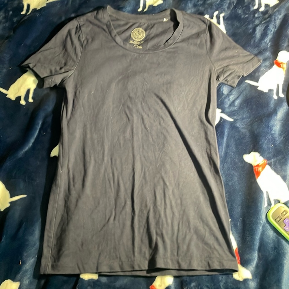 Navy solid t-shirt